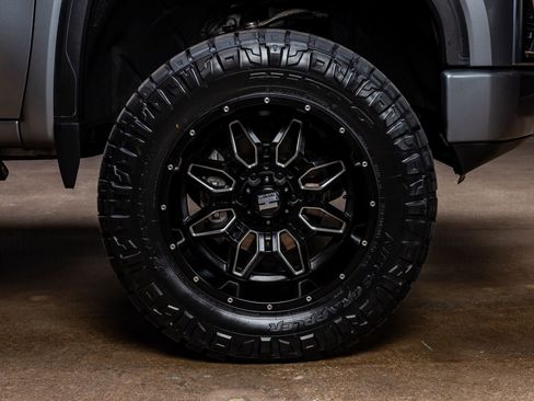 Used 2019 GMC Sierra 1500 AT4 w/ AT4 Premium Package image 11