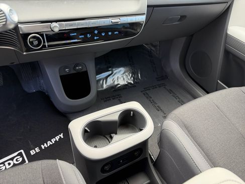 Certified 2024 Hyundai Ioniq 5 SEL RWD image 13
