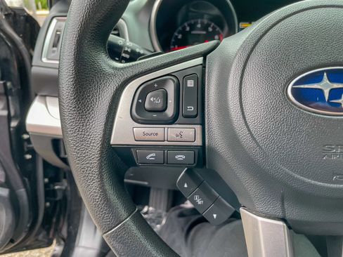 Used 2017 Subaru Outback 2.5i AWD/4WD image 15