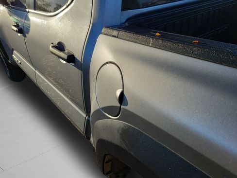 Used 2024 Toyota Tacoma TRD Off-Road image 19