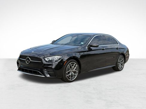 Used 2022 Mercedes-Benz E 450 4MATIC Sedan image 1