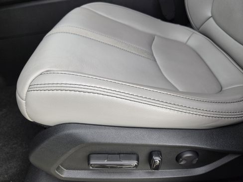 Used 2025 Honda Pilot Touring image 21