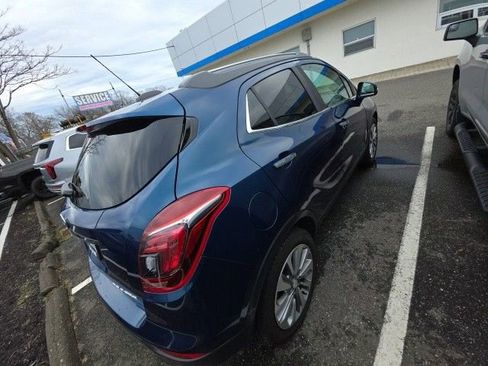 Used 2019 Buick Encore Preferred image 2