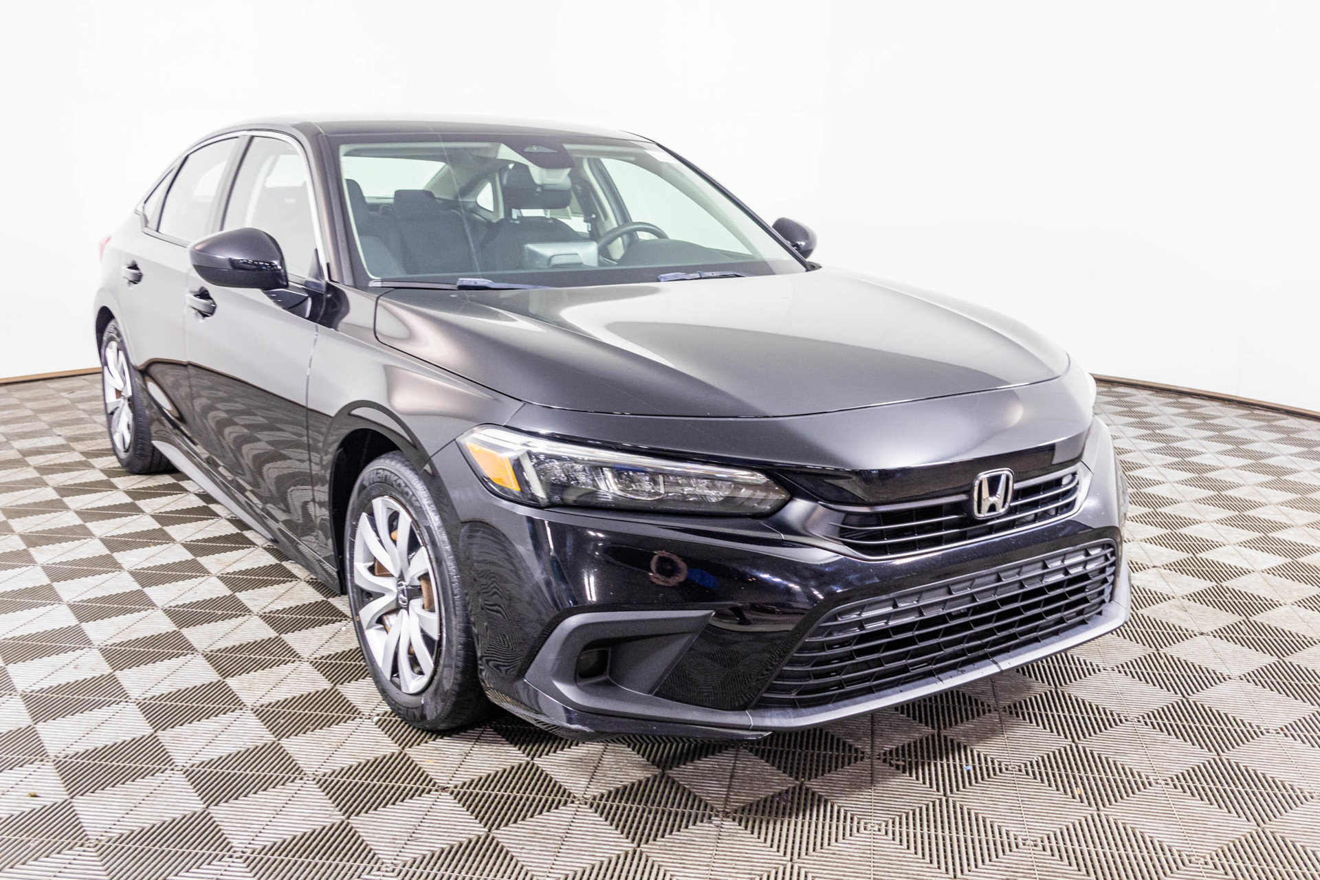 Used 2022 Honda Civic LX image 9