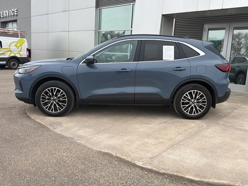 Used 2024 Ford Escape SE w/ PHEV Premium Package image 2