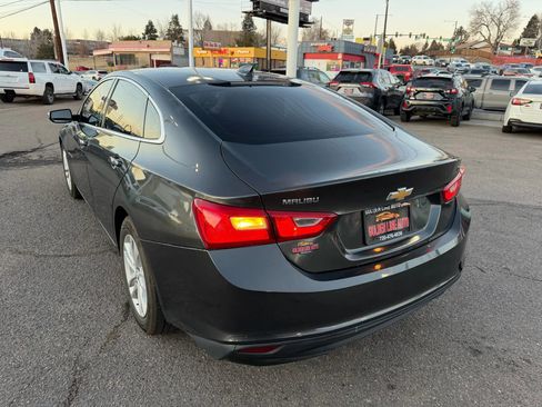 Used 2017 Chevrolet Malibu LT image 6