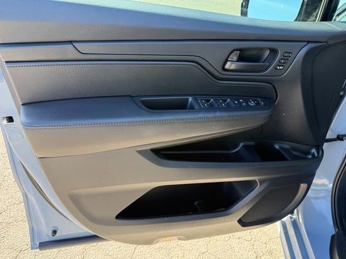 Used 2023 Honda Odyssey Sport image 10