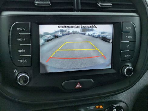 Used 2021 Kia Soul LX image 20