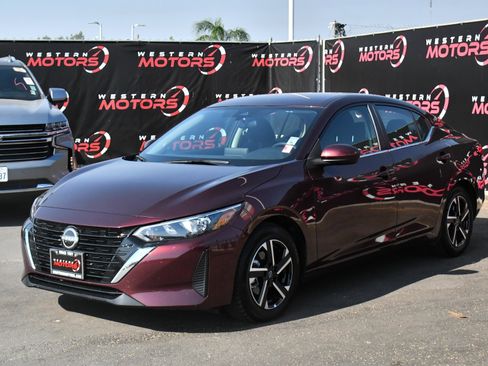 Used 2025 Nissan Sentra SV FWD image 3