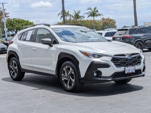 Used 2024 Subaru Crosstrek 2.0i Premium AWD/4WD image 3