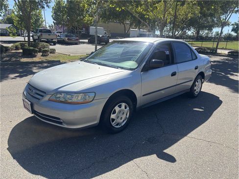 Used 2001 Honda Accord DX image 3