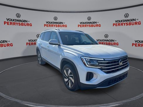 New 2026 Volkswagen Atlas SE image 2