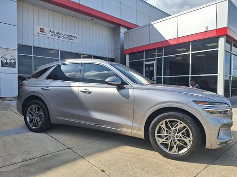 Used 2025 Genesis GV70 2.5T w/ Advanced Package AWD/4WD image 3