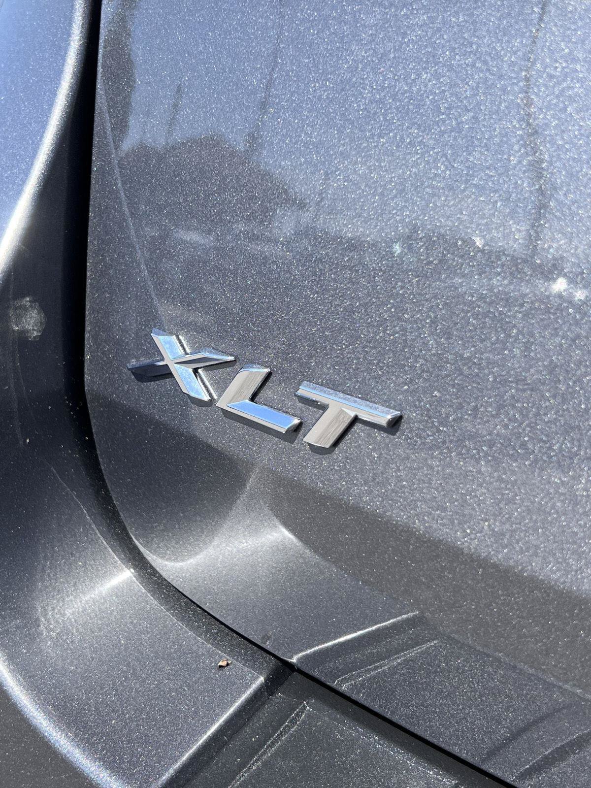 Used 2023 Ford Explorer XLT w/ Equipment Group 202A AWD/4WD image 12