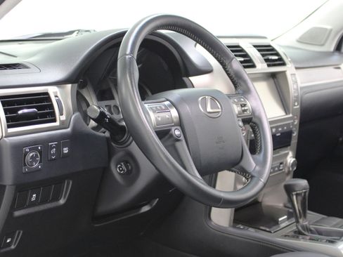 Used 2017 Lexus GX 460 Premium 4D SUV 4WD image 30