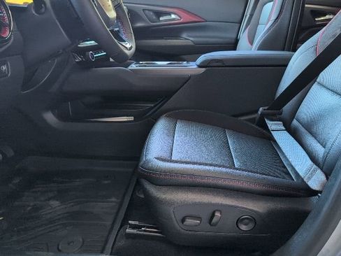 New 2026 Chevrolet Equinox EV RS image 12