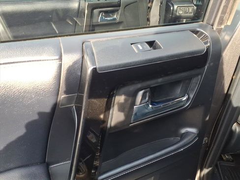 Used 2019 Toyota 4Runner Limited image 8