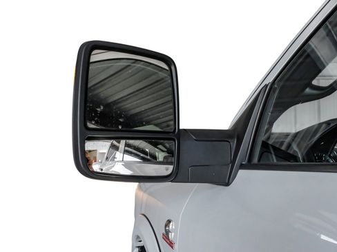 Used 2024 RAM 3500 Tradesman w/ Chrome Appearance Group image 40