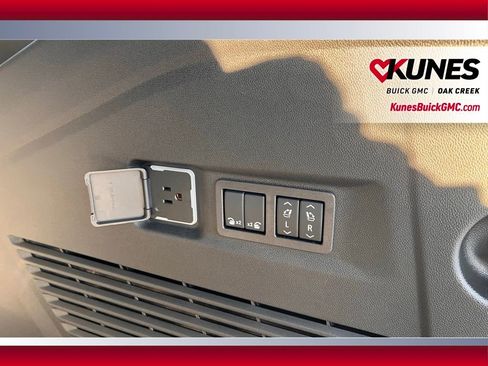 New 2026 GMC Yukon XL Denali w/ Sun & Power Step Package image 5