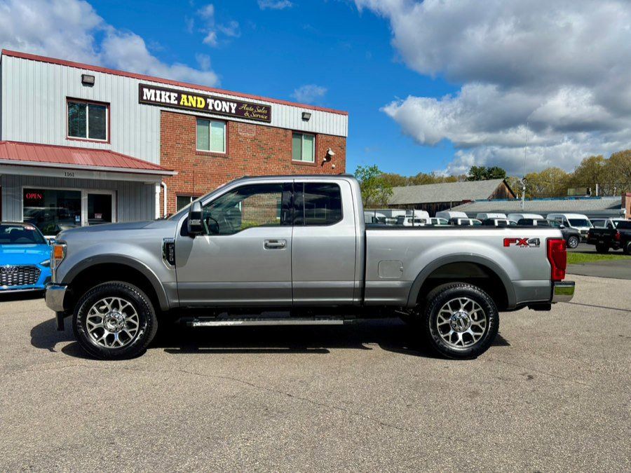 Used 2021 Ford F350 Lariat w/ Lariat Value Package AWD/4WD image 4