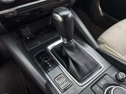 Used 2017 MAZDA MAZDA6 Sport FWD image 19