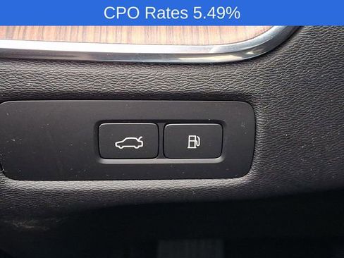Certified 2023 Volvo XC60 T8 Ultimate AWD/4WD image 27