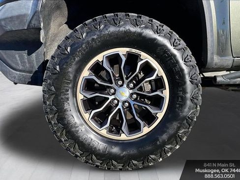 Used 2018 Chevrolet Colorado ZR2 image 27