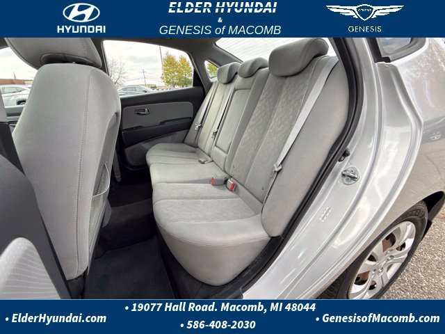 Used 2010 Hyundai Elantra GLS FWD image 22