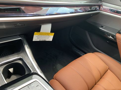 New 2025 BMW 750e xDrive image 17