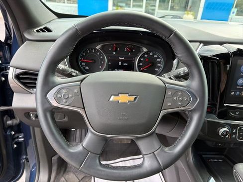 Used 2023 Chevrolet Traverse LT AWD/4WD image 21