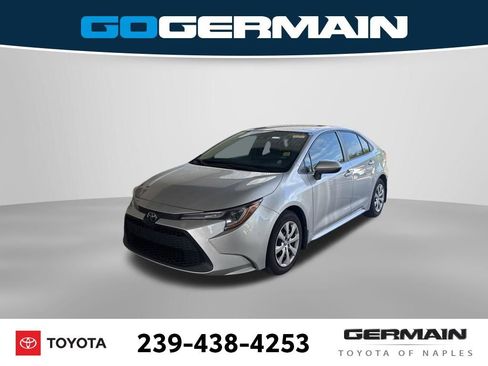 Used 2022 Toyota Corolla LE FWD image 1