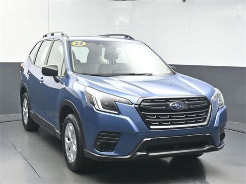 Used 2023 Subaru Forester image 2