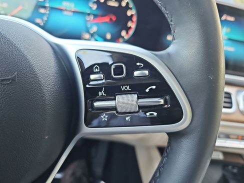 Used 2021 Mercedes-Benz GLE 350 4MATIC image 18