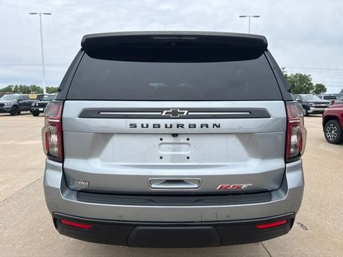 Used 2024 Chevrolet Suburban RST w/ Luxury Package AWD/4WD image 4