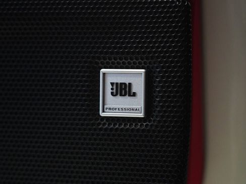 Used 2021 Ferrari F8 Tributo image 32