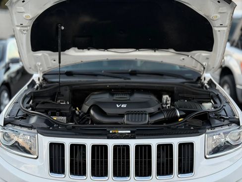 Used 2015 Jeep Grand Cherokee Limited AWD/4WD image 29