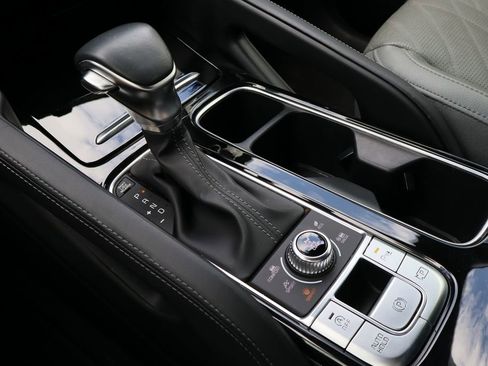 Used 2023 Kia Telluride SX X-Line image 16