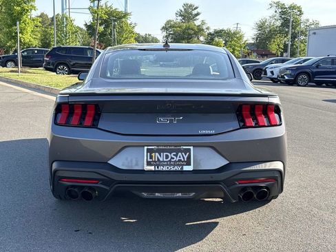 Used 2025 Ford Mustang GT Premium RWD image 4
