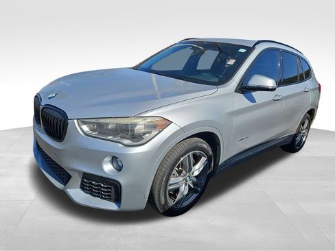 Used 2017 BMW X1 sDrive28i image 3