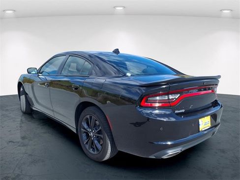 Used 2023 Dodge Charger SXT w/ Blacktop Package image 4