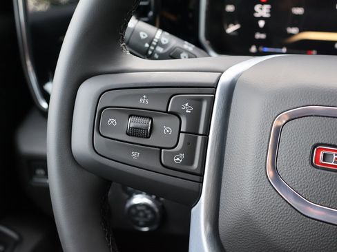 New 2026 GMC Sierra 1500 Elevation image 17