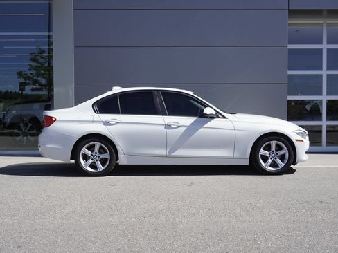 Used 2015 BMW 328i xDrive Sedan AWD/4WD image 7