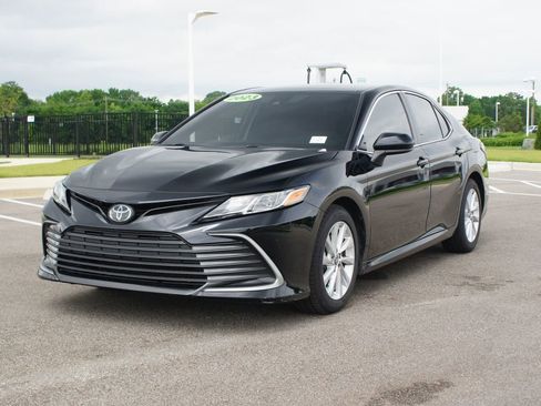 Used 2023 Toyota Camry LE FWD image 21