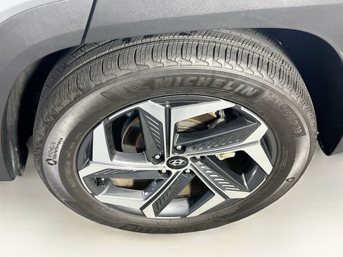Used 2024 Hyundai Tucson Limited image 31