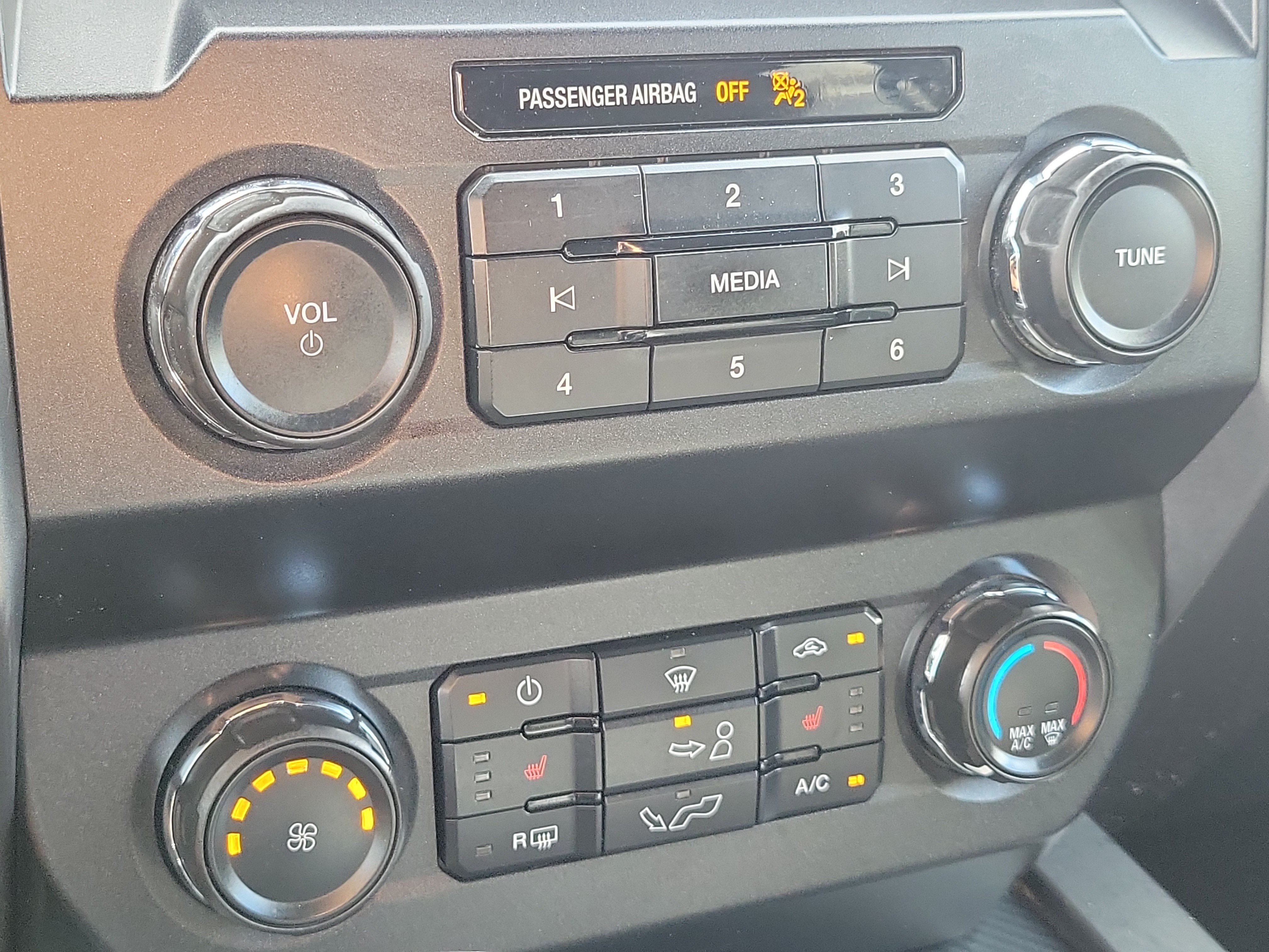 Used 2019 Ford F150 XLT w/ Equipment Group 302A Luxury RWD image 28