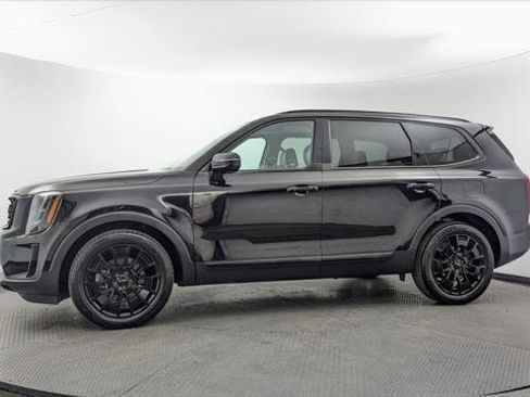 Used 2022 Kia Telluride SX w/ Nightfall Edition Package AWD/4WD image 3