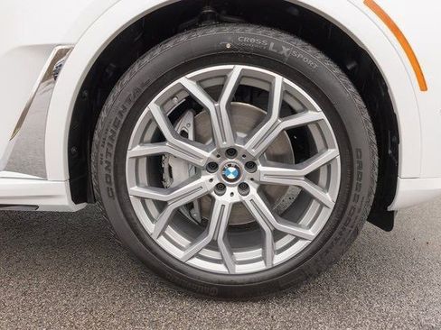 New 2025 BMW X7 xDrive40i image 12