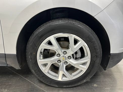 Used 2020 Chevrolet Equinox Premier w/ LPO, Floor Liner Package FWD image 26