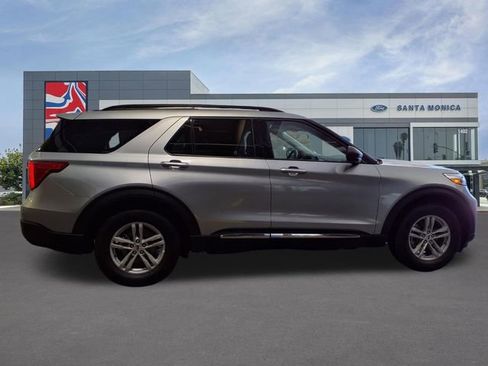 Used 2024 Ford Explorer XLT w/ Equipment Group 202A image 27