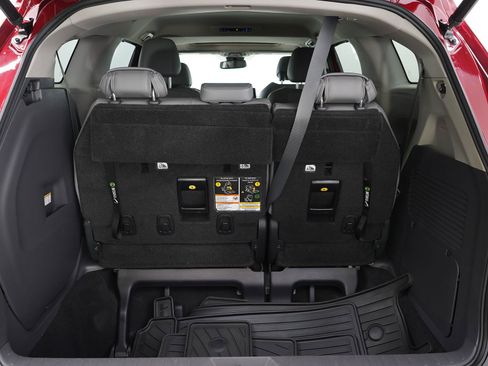 Used 2021 Toyota Sienna XLE AWD/4WD image 9